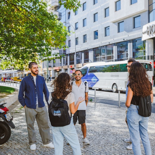 Lisbon: Guided Walking Tour with Seafood Lunch