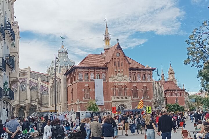 Valencia tour with cathedral included.