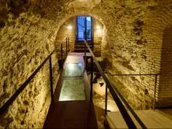 Tour por las termas romanas de Toledo + Sótanos y mazmorras