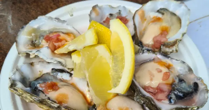 London: Guided Borough Market Foodie Tour with Tastings