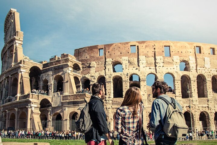 Visita guiada al Coliseo y acceso al Foro Romano Monte Palatino