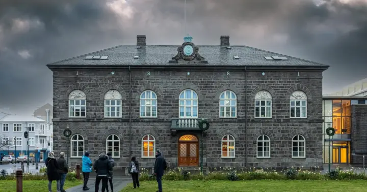 Reikiavik: tour privado a pie de folclore y gastronomía
