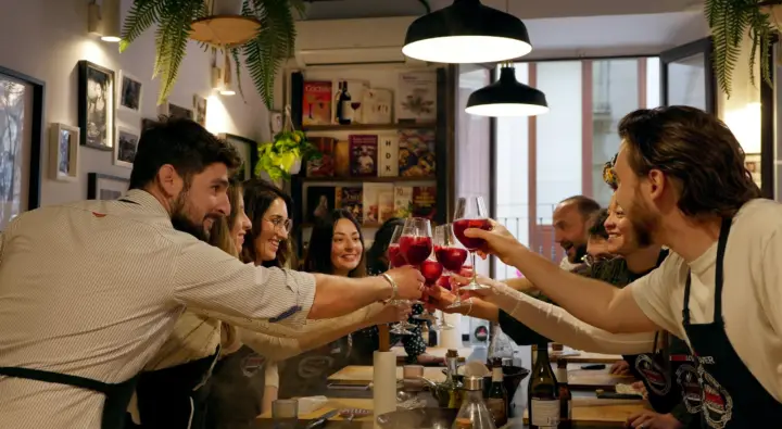 Granada: clase de tapas con sangría ilimitada
