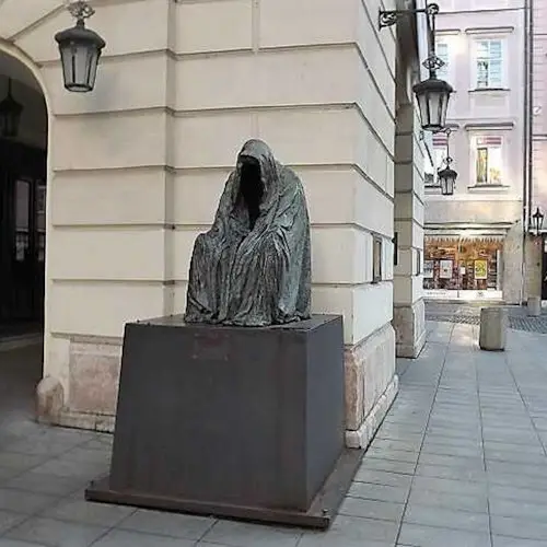 Praga: Visita a la Ciudad Vieja y Nueva + Entrada sin colas al Museo Nacional