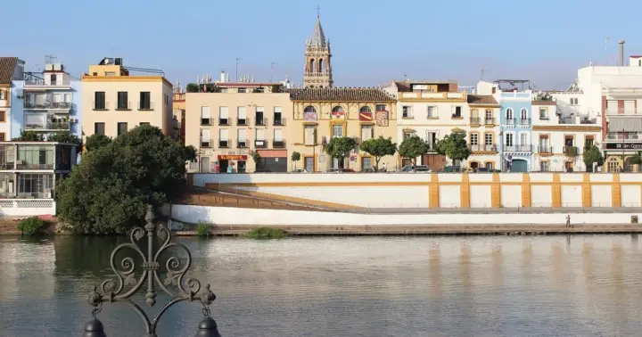 Sevilla: tour de flamenco y tapas por Triana