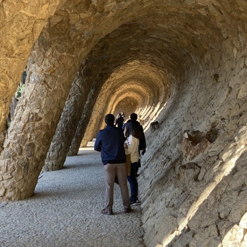 Parque Güell: Juego de exploración para niños