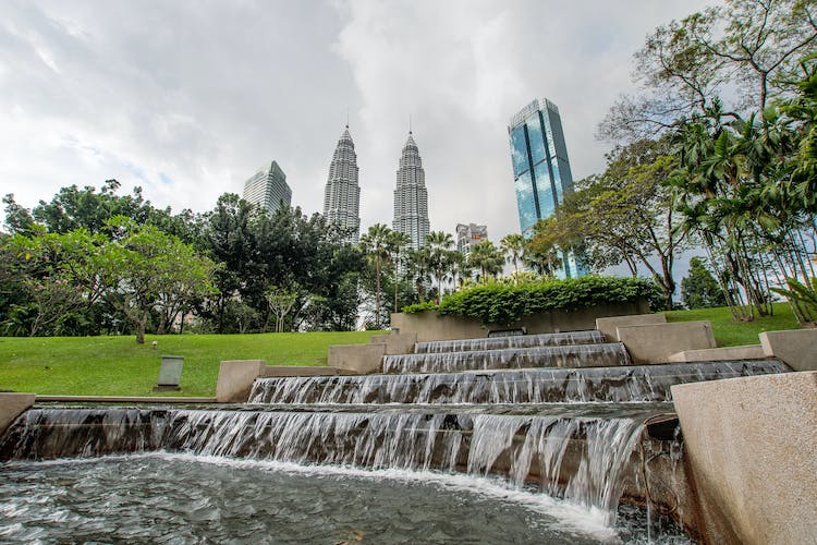 Visita guiada de Kuala Lumpur con las cuevas de Batu y el pueblo de las luciérnagas