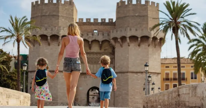 Valencia: tour familiar privado con churros, parques y museo de las ciencias