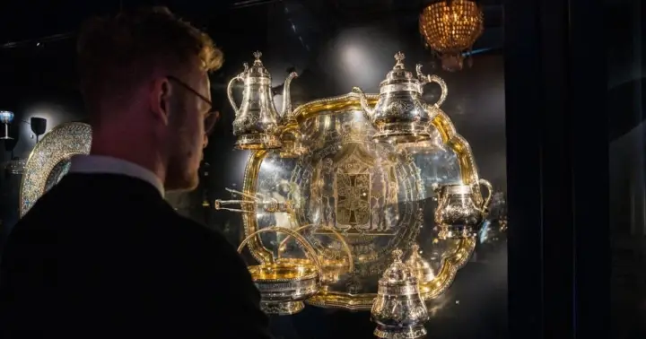 Copenhague: Tour Amalienborg en Español con entradas