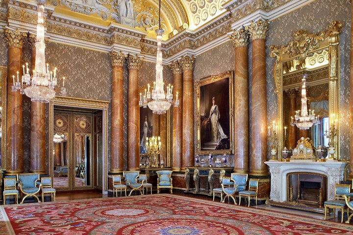 Buckingham Palace & Crown Jewels of London Tour with River Cruise