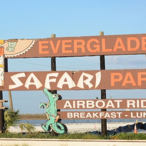 Miami: Everglades Safari Park Express Tour + Airboat Ride