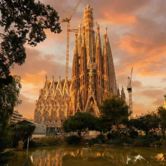 Barcelona: Tour guiado sin colas de la Sagrada Familia