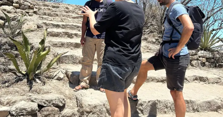 Oaxaca: Excursión a las Cascadas y Pozas Petrificadas de Hierve el Agua
