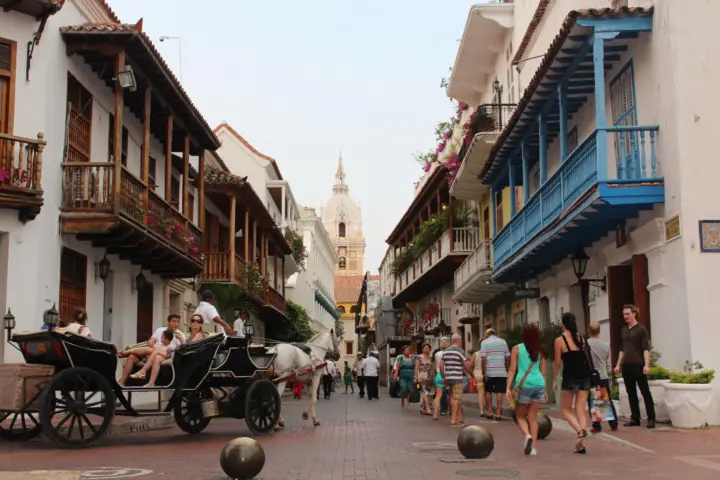 Cartagena: Visita a pie por el casco antiguo GUÍA BILINGÜE