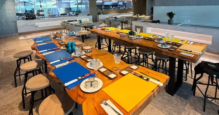 Experiencia Gastronomica Peruana: Taller de Causa y pisco en Cartagena