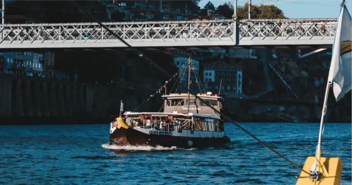Oporto: crucero por los seis puentes en un barco tradicional rabelo