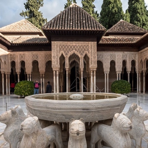 Alhambra & Nasrid Palaces: Entry Ticket + Audio Guide
