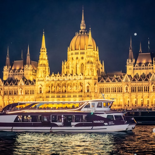 Budapest: Pizza Crucero