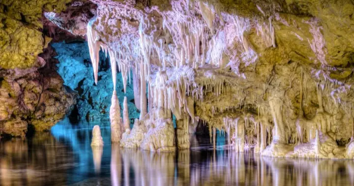 Caves of Hams Tour with Blue Cave & Audiovisual Experience