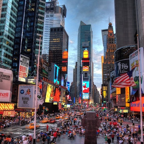 New York: 30+ Top Sights Walking Tour + Central Park Zoo Entry