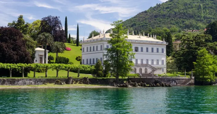 Desde Milán: barco privado al lago de Como, Lugano y Bellagio