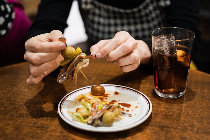 Tour gastronómico de Bilbao: Pintxos, bebidas y tapas con un local