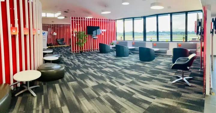 MDE Aeropuerto Internacional de Medellín: Entrada Sala Avianca