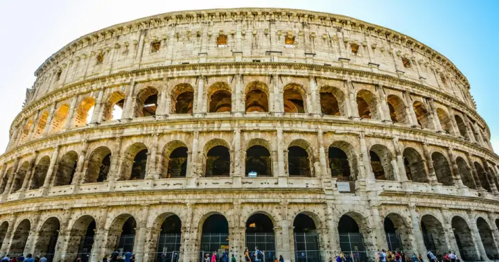 Roma: Coliseo, Foros y Palatino Recorrido narrativo con audioserie en autonomía