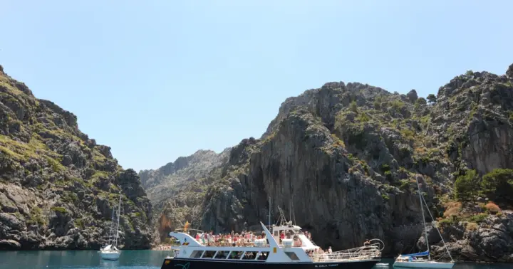 Viaje en barco de Sóller a Sa Calobra - Torrente de Pareis