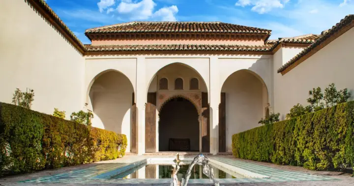 Málaga: Alcazaba y Teatro Romano Visita Guiada Con Entrada