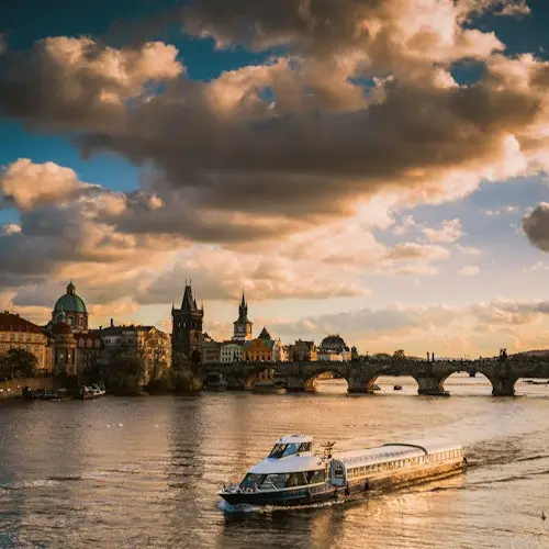 Prague: Evening Dinner Cruise
