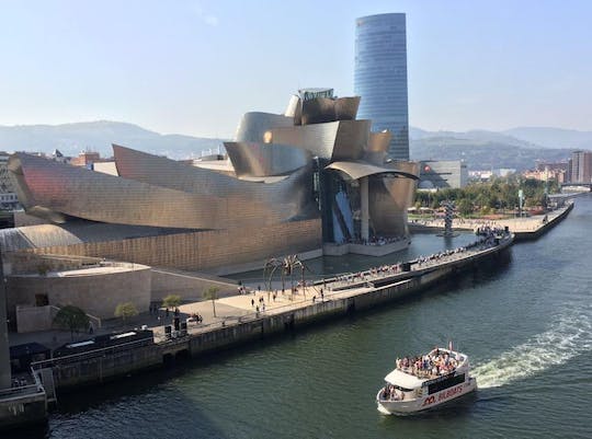 Viaje a Bilbao, mercado de la Ribera y Museo Guggenheim desde San Sebastián