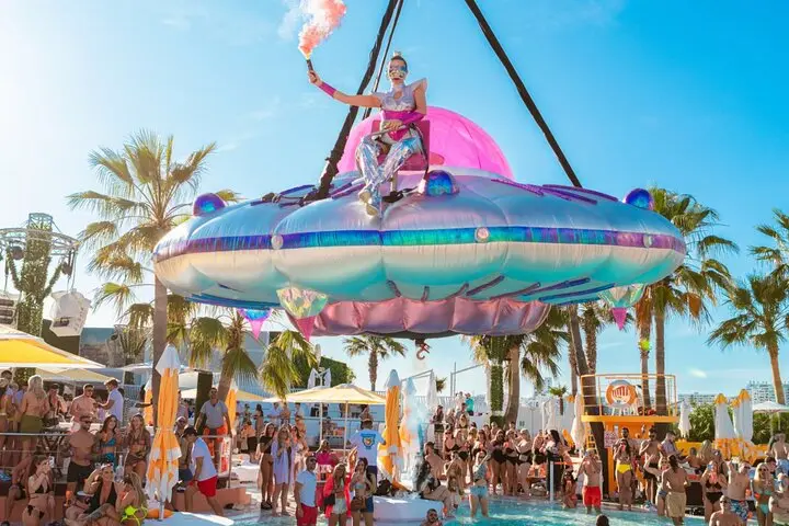 Excursión a la piscina y discoteca de Ibiza, incluyendo O Beach y Eden Club