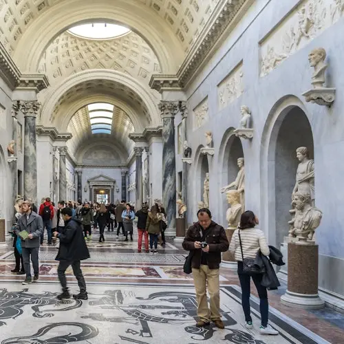 Museos Vaticanos y Basílica de San Pedro: Entrada de acceso rápido + Tour guiado