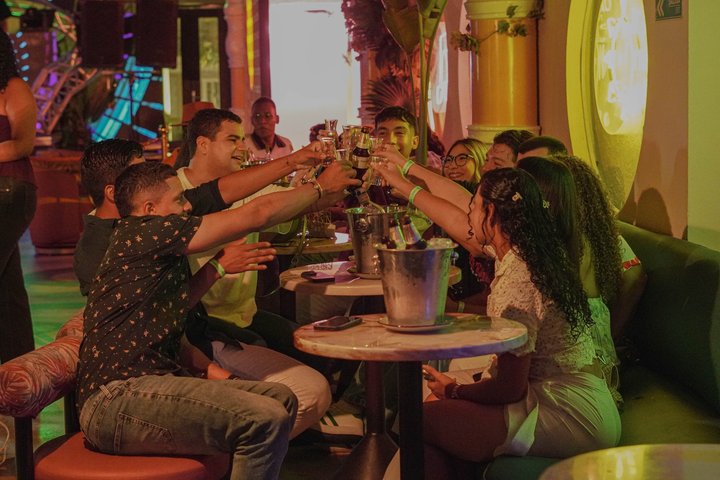 Thursday Night Bar Crawl in Cartagena, Colombia
