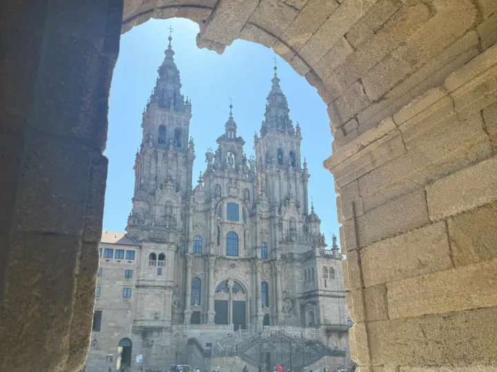 Santiago al completo: catedral, pórtico y casco histórico