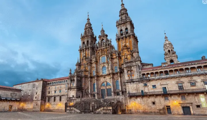 Santiago monumental: el entorno de la catedral