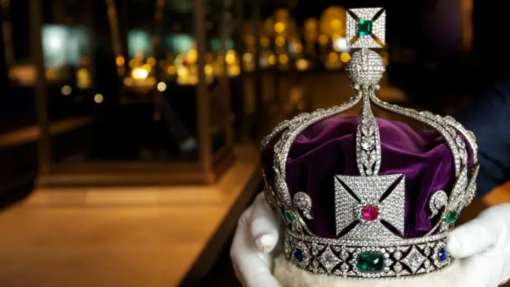 London: Crown Jewels, St Paul’s, Thames Cruise & Eye