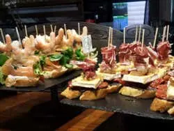 Tour por Vitoria con degustación de pinchos