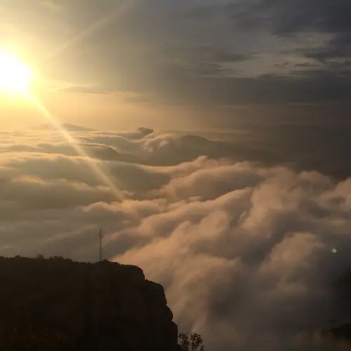 Montserrat y Sagrada Familia: Tour guiado desde Barcelona