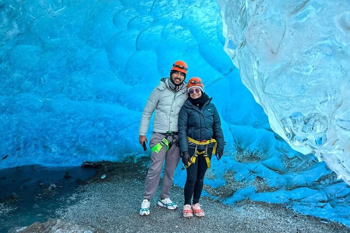 Crystal Blue Ice Cave - Super Jeep From Jökulsárlón Glacier Lagoon