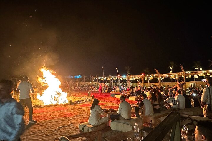 Agafay Desert Dinner Show camello quad