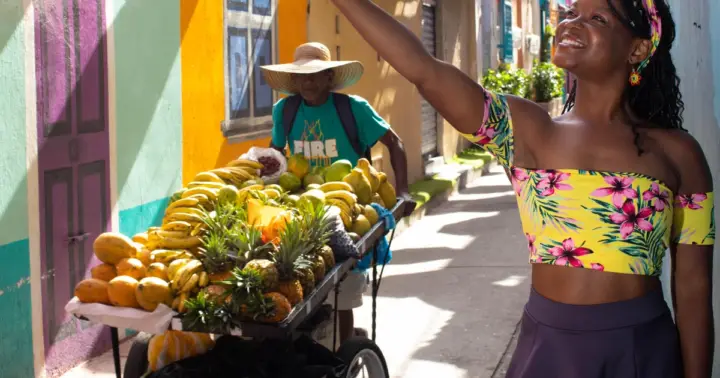 Cartagena InstaTour: Walk + Photos and Videos from Your Smartphone