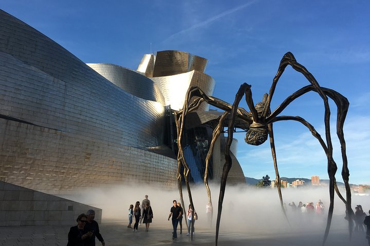 Bilbao : Guggenheim Como Nunca : Acceso VIP. Grupo pequeño.