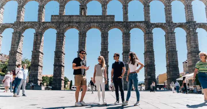 Desde Madrid: excursión guiada de 1 día a Segovia, Ávila y Toledo