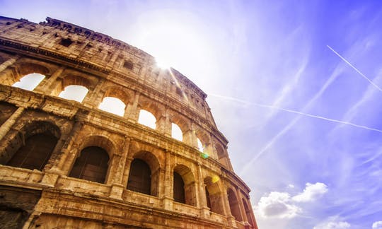 Visita al Coliseo y al Foro Romano en un grupo pequeño con guía local