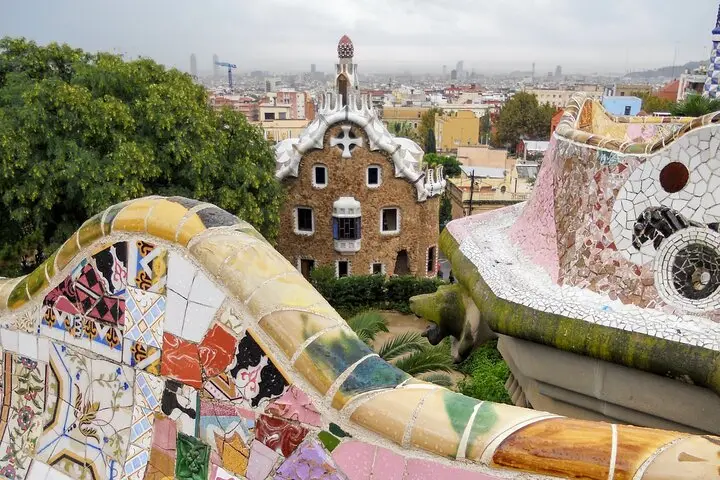 Park Guell Guided Tour in Barcelona with Skip-the-Line