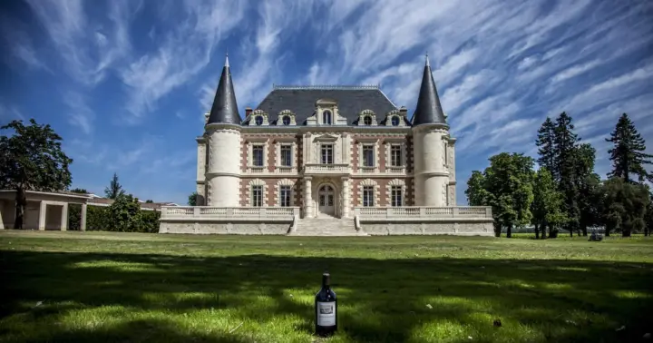 Margaux y Médoc tour privado de día completo en coche clásico