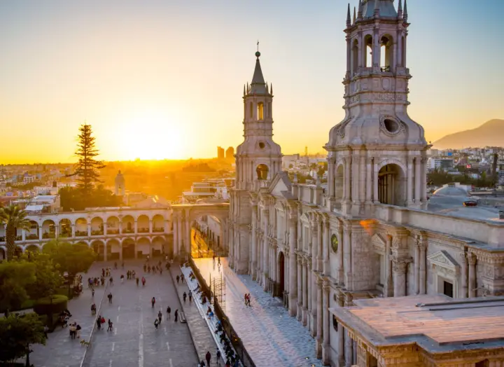 Tour a pie por el Centro Histórico de Arequipa