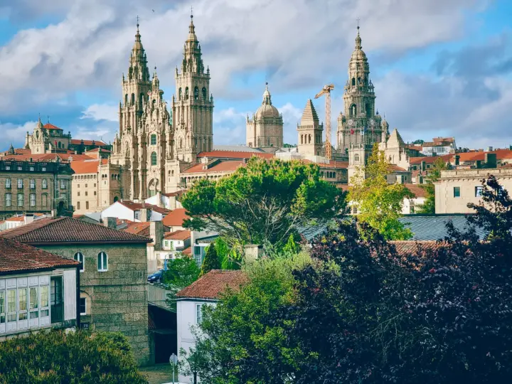 Santiago: tour a pie histórico y lugares destacados
